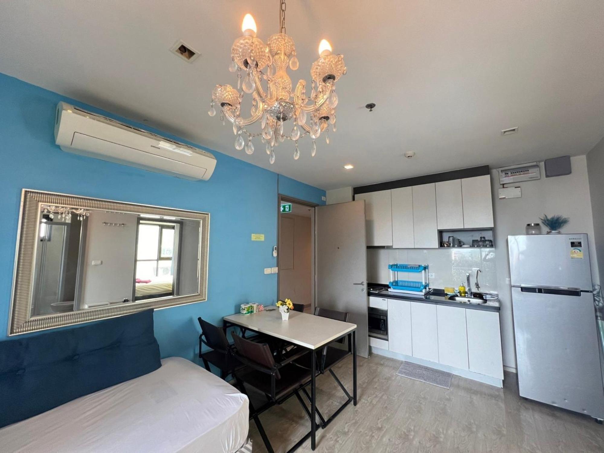 The Base Central Pattaya By Mickey Εξωτερικό φωτογραφία