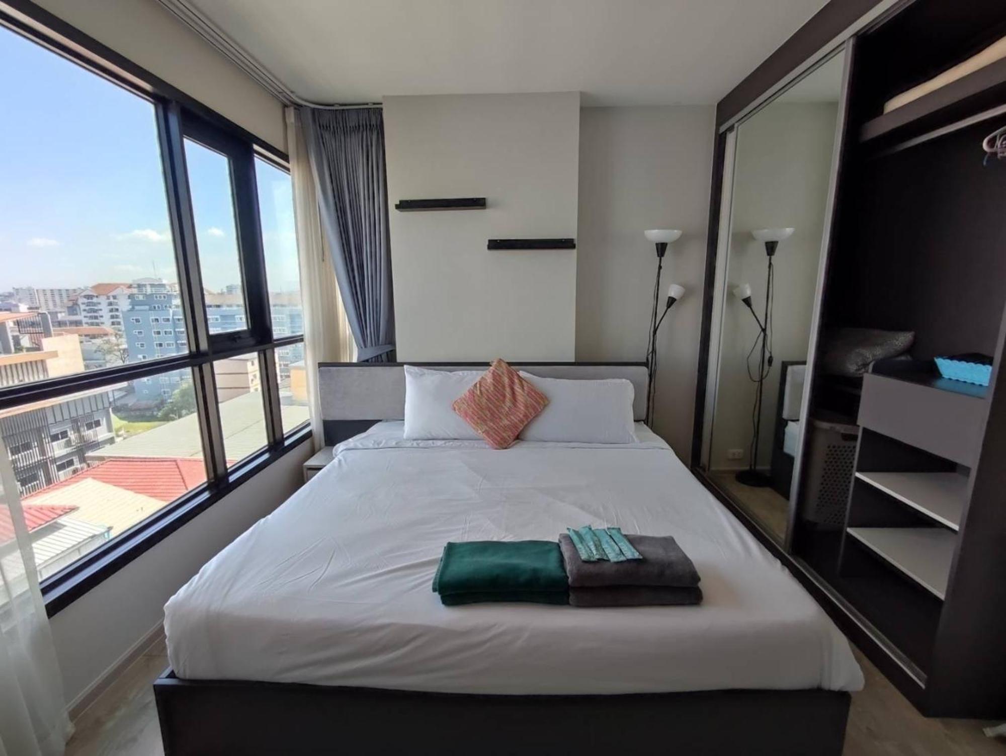 The Base Central Pattaya By Mickey Εξωτερικό φωτογραφία