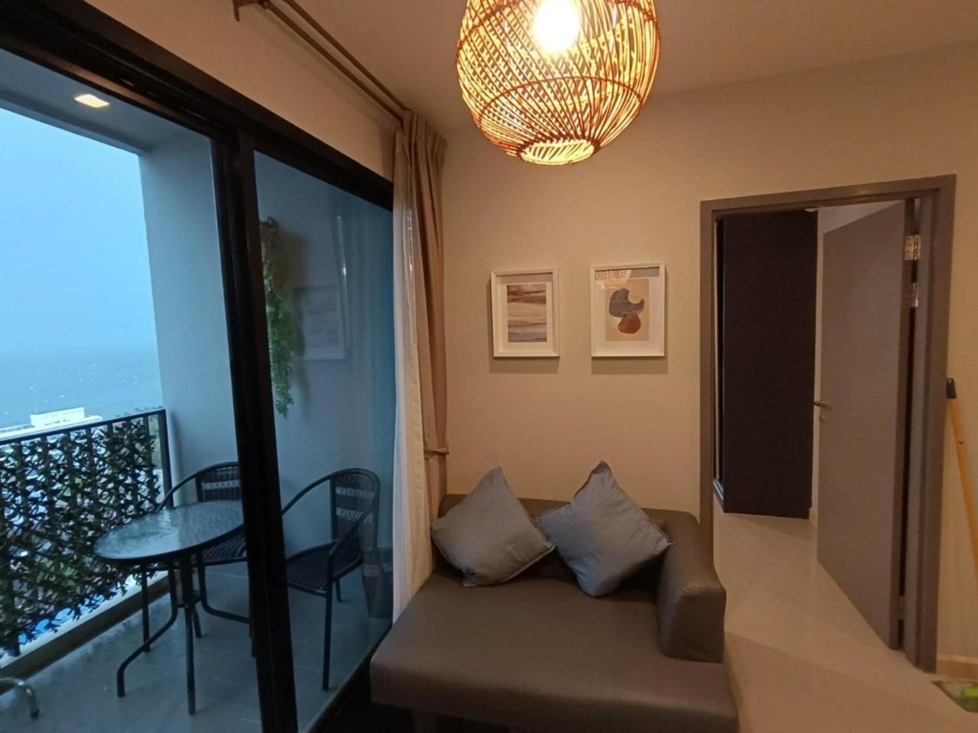 The Base Central Pattaya By Mickey Εξωτερικό φωτογραφία