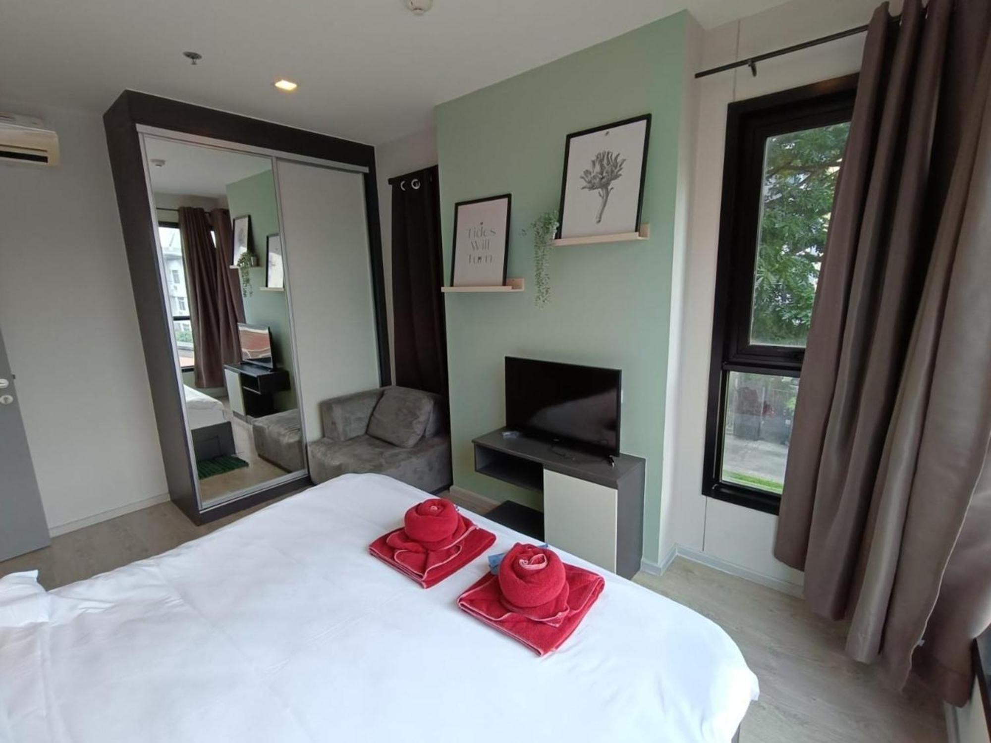 The Base Central Pattaya By Mickey Εξωτερικό φωτογραφία