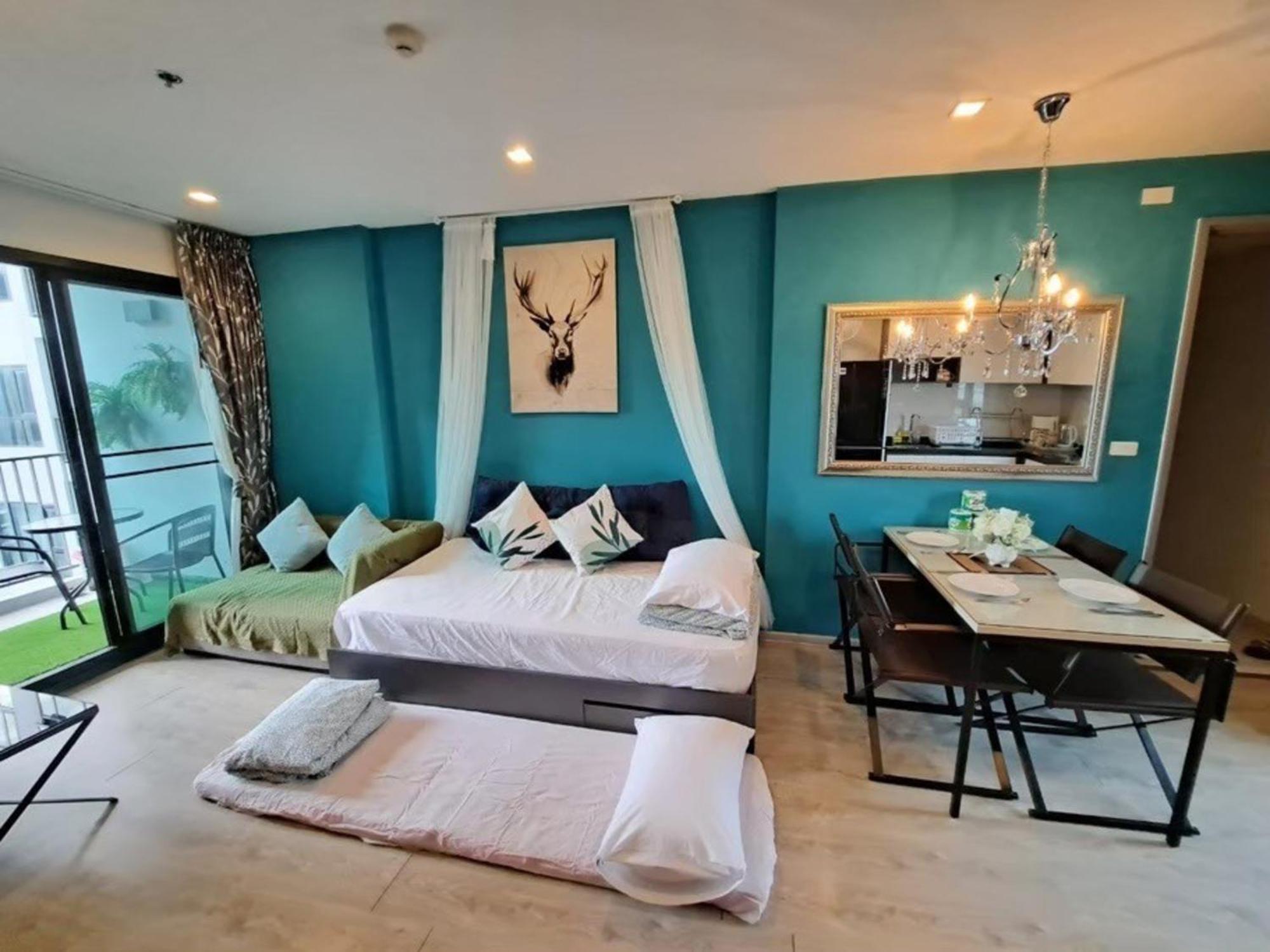 The Base Central Pattaya By Mickey Εξωτερικό φωτογραφία