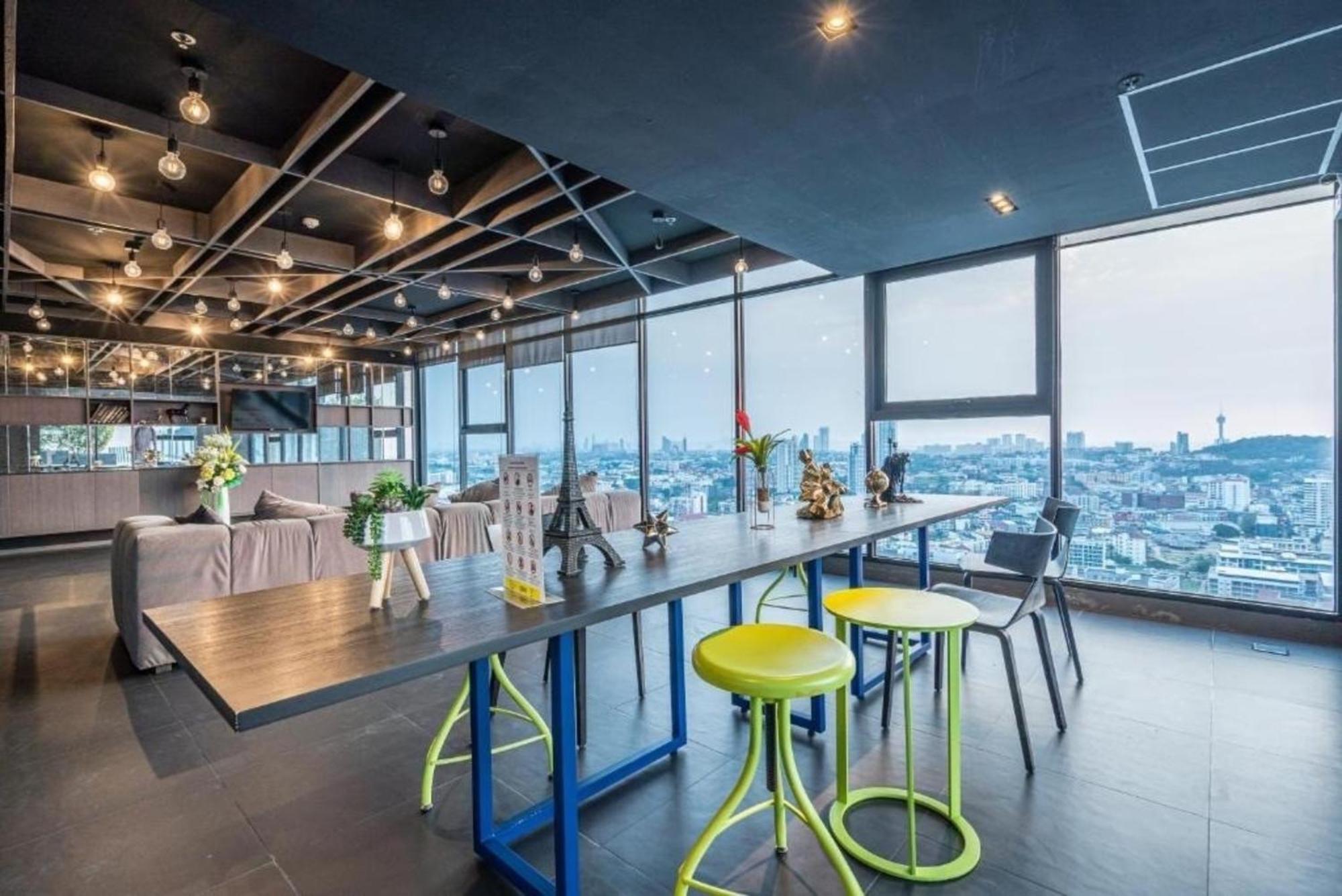 The Base Central Pattaya By Mickey Εξωτερικό φωτογραφία