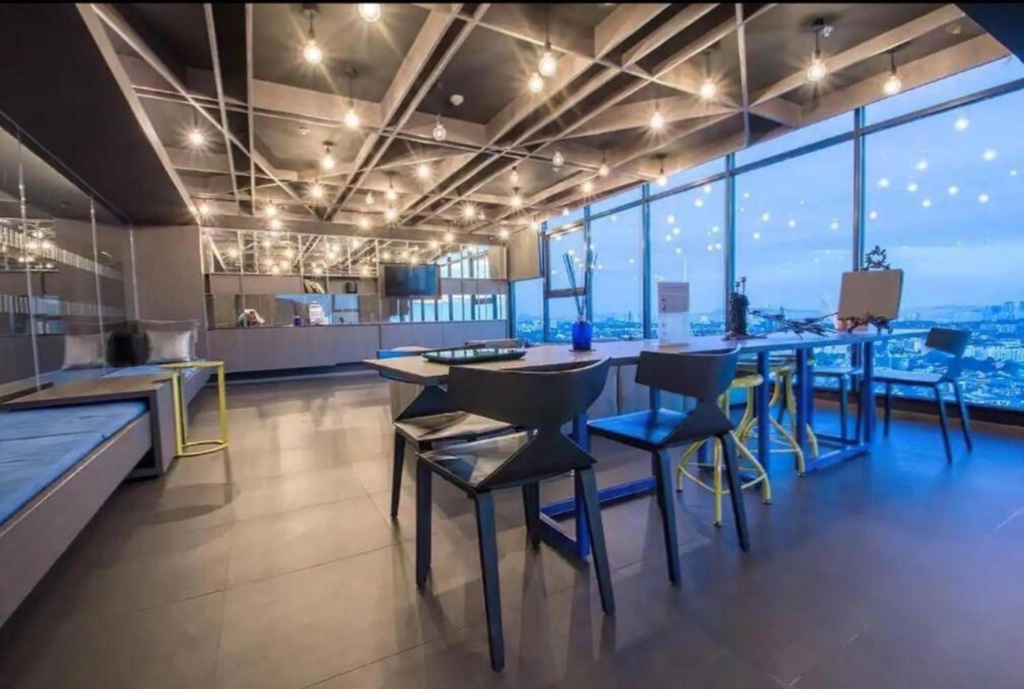 The Base Central Pattaya By Mickey Εξωτερικό φωτογραφία