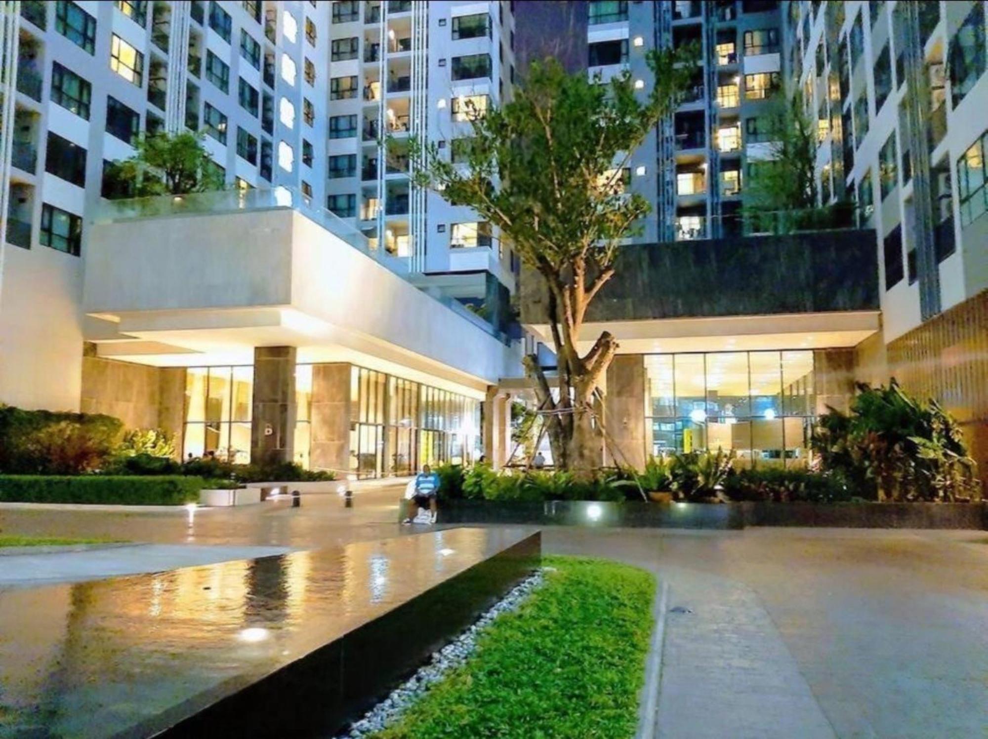 The Base Central Pattaya By Mickey Εξωτερικό φωτογραφία